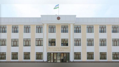 'Toshkent viloyati hokimligi uchta mashinaning qonunchilikka zid ravishda xarid qilinayotganini rad etdi'ning rasmi