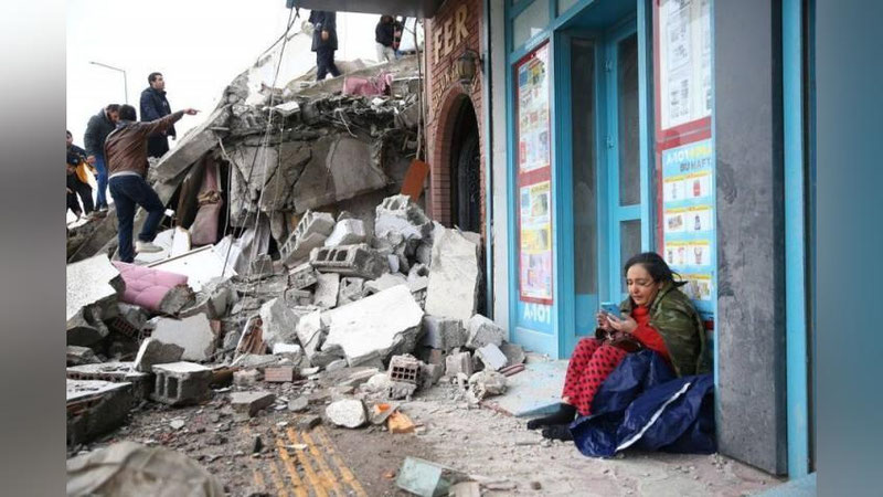 '"Hech qachon fuqarolarimizni og`ir kunlarida va hayotlarini yangidan tiklashdagi urinishlarida yolg`iz qoldirmaymiz" - Turkiya prezidenti'ning rasmi