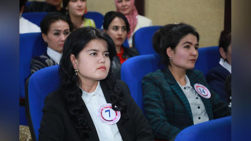 'Andijonda “O`zarxiv” agentligi tizimida faoliyat yurituvchi qizlar o`rtasida “Balli qizlar” bellashuvi bo`lib o`tdi'ning rasmi