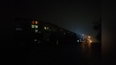 'Toshkentga cheklov kiritiladi: tunda markaziy ko`chalaraning yoritish chiroqlari o`chiriladi'ning rasmi