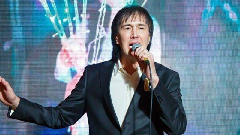 'Руслан Шариповнинг ўлими сабабини шогирдлари, дўстлари қандай изоҳлайди? Қаровсиз кўчада қолди деган "миш-мишлар" ростми? (Видео)'ning rasmi