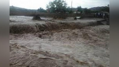 Изрображение 'Мощный селевой поток унес двоих детей в Заамине'