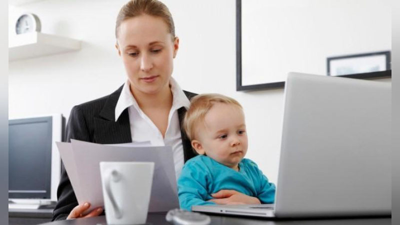 'Таътил берилиши сабаб боғча ёшидаги боласи бўлган ишлайдиган аёлларнинг иш вақти иш ҳақи камайтирилмаган ҳолда қисқартирилади'ning rasmi