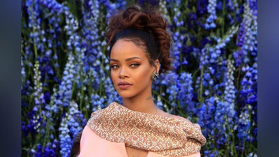 Изрображение 'Самая богатая певица планеты Рианна ждет первенца'