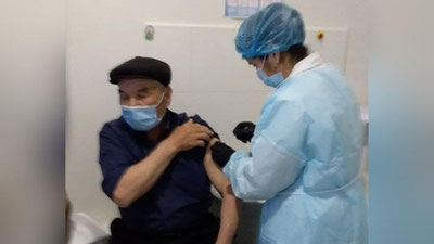 'O`Zbekistonda koronavirusga qarshi emlanganlar soni 300 ming nafardan oshdi'ning rasmi