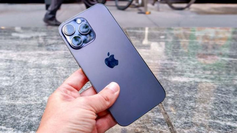 'iPhone 15'ning narxi qancha bo`ladi? Ma`lumotlar paydo bo`ldi'ning rasmi