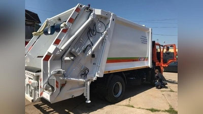 Изрображение 'В Бухаре мусоровоз насмерть сбил девушку'