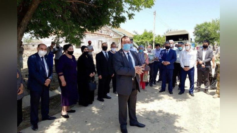 'Sirdaryodan maxsus reportaj: Xalq artistlari xalq xizmatiga keldi… (Foto)'ning rasmi