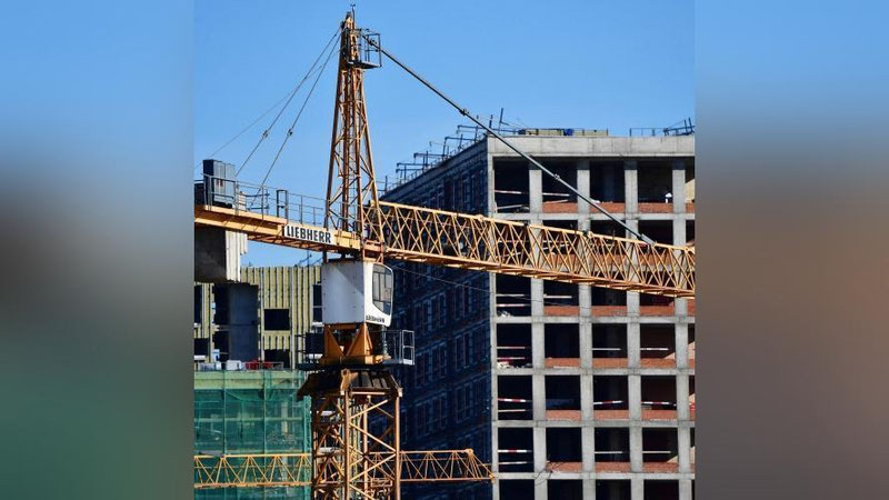 'Россияда ўзбекистонлик эркак лифт шахтасига қулаб ҳалок бўлди'ning rasmi