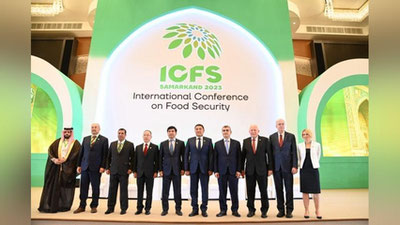 'Oziq-ovqat xavfsizligi bo`yicha xalqaro konferensiyaning birinchi kuni so`ngida Samarqand deklarasiyasi qabul qilindi'ning rasmi