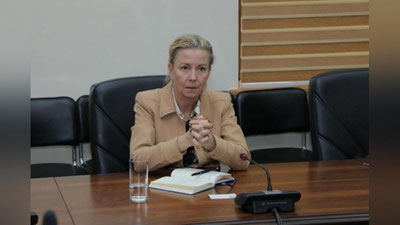 'Adliya vaziri Shvesiya elchisi bilan uchrashdi'ning rasmi