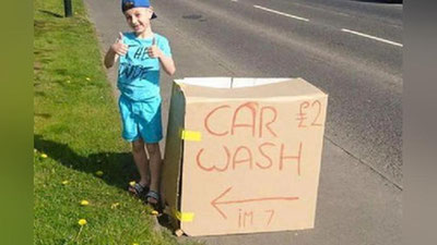 'Bolakay buvisining qabriga gul qo`yish uchun o`nlab mashinalarni yuvib chiqdi 'ning rasmi