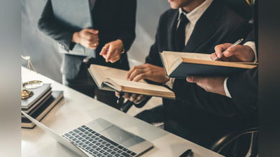 'Юридик хизмат марказлари беш ойда нималарга эришди?'ning rasmi