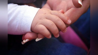 'Sirdaryoda ayol 1 yoshli qizini 15 ming AQSh dollariga sotmoqchi bo`ldi (video)'ning rasmi