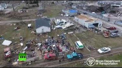 'Illinoys shtatida tornado “hukm surmoqda” 'ning rasmi