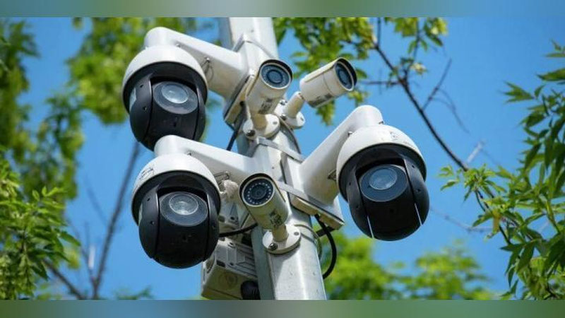 'Kameralar yana bir qoidabuzarlikni qayd etmoqdami?'ning rasmi