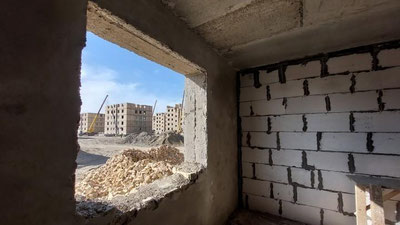 '"Yangi O`zbekiston" massivlaridagi uy-joylar risoladagidekmi? Asl vaziyatni o`rgandik (fotoreportaj)'ning rasmi