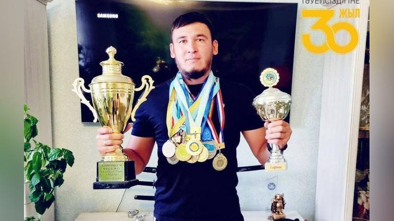 'Qozog`istonda MMA jangchisi ko`chada otib o`ldirildi (video)'ning rasmi