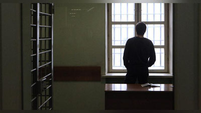 'Navoiyda Prezidentimizning avf farmoniga binoan 3 nafar fuqaro oilasi bag`riga qaytdi'ning rasmi