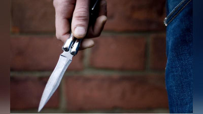 'Nishonda 13  yoshli maktab o`quvchisi 16 yoshli bolani pichoqladi'ning rasmi
