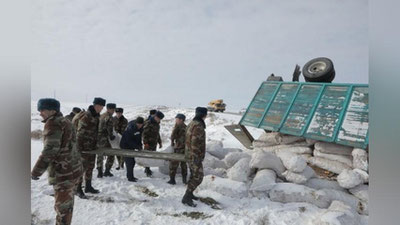 'Qashqadaryoda yuk avtomobili ag`darilib ketdi'ning rasmi