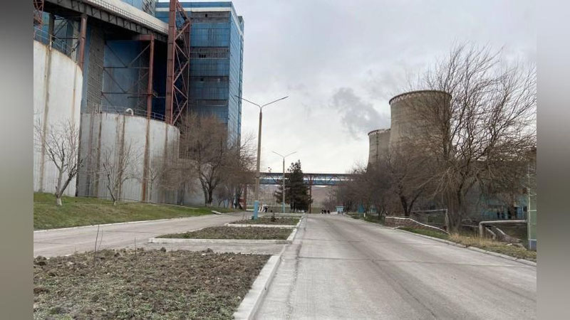 'Yangi Angren issiqlik elektr stansiyasi havoni ifloslantirgani uchun 1 milliarddan ortiq jarimaga tortildi'ning rasmi