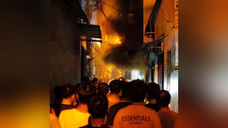 Изрображение 'При пожаре в жилом доме в столице Вьетнама погибли 56 человек'