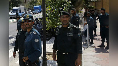 '​ЭРОНДА БАССЕЙН ОЛДИДА РАҚС КЕЧАСИ УЮШТИРГАН 64 НАФАР ЁШЛАР ҚЎЛГА ОЛИНДИ'ning rasmi