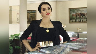 '​ШАҲЗОДА МУҲАММЕДОВАГА МУХЛИСЛАРИДАН БИРИ ҚИММАТБАҲО СОВҒА ҲАДЯ ҚИЛДИ(ФОТО)'ning rasmi