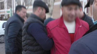 'Самарқандда киракашлардан пул ундириш билан шуғулланиб келган гуруҳ қўлга олинди'ning rasmi