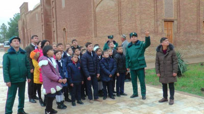 'IIB "Mehribonlik uyi" tarbiyalanuvchilarini sayyohatga olib chiqdi'ning rasmi