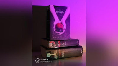 '“Ипак йўли” туризм ва маданий мерос халқаро университети кутубхонасига ноёб адабиётлар тўплами тақдим этилди'ning rasmi