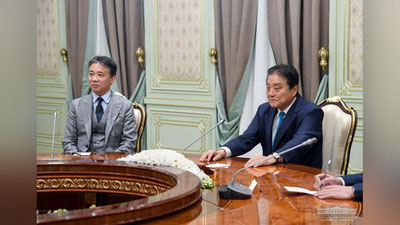 Изрображение 'Президент Узбекистана принял мэра японского города Нагоя'