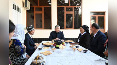 'Президент Қоракўл аҳолисининг яшаш тарзи билан танишди'ning rasmi