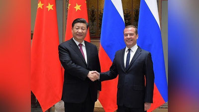 'Xitoy adolatli global boshqaruv uchun Rossiya bilan yaqinlashishga tayyorligini ma`lum qildi(video)'ning rasmi