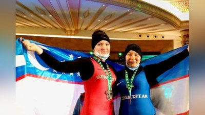 'O`zbekiston o`smirlari og`ir atletika bo`yicha jahon chempionatida bir qancha medallar qo`lga kiritdi'ning rasmi