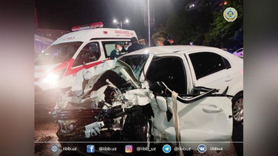 Изрображение 'В Ташкенте "Нексия" на полной скорости протаранила "Матиз": погибли оба водителя'