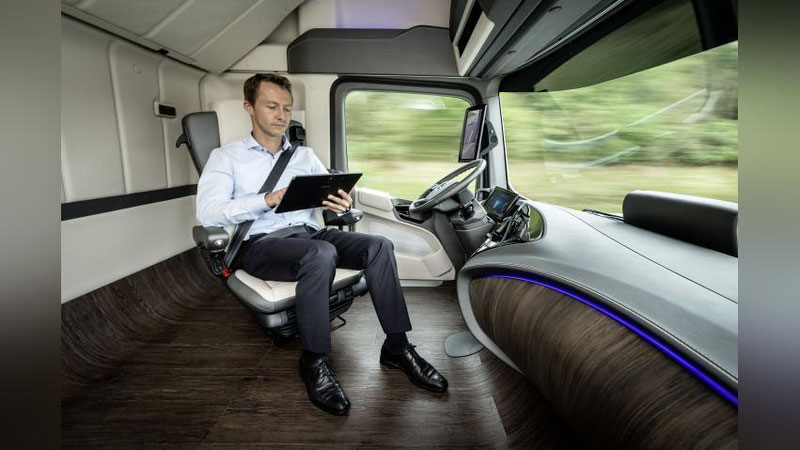 'KELAJAK AVTOMOBILI'ning rasmi