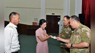 'Farg`onada harbiy xizmatchilarning farzandlariga OTMga kirish tavsiyanomalari topshirildi'ning rasmi