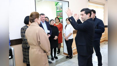 '“Ўқитувчиларимизнинг шароитларини яхшилаш келгуси стратегиямизнинг асосий йўналиши бўлади” — вазир'ning rasmi