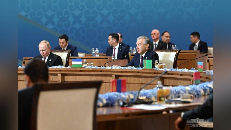 'Qarama-qarshilik va proteksionizm jahon iqtisodiyoti parchalanishi va etkazib berish zanjirlari uzilishiga sabab bo`lmoqda'ning rasmi