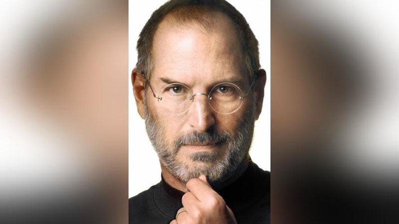 'STIV JOBS: «AGAR YaNGI YO`LDAN YuRMOQChI BO`LSANGIZ, UNI O`ZINGIZ QURING!» 'ning rasmi