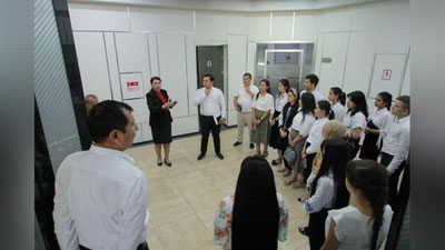 'Adliya vazirligi tizimida jami 8 mingdan ortiq xodimlar faoliyat ko`rsatayotgan bo`lsa, shundan 2365 ta, ya`ni 29% i ni yoshlar tashkil qiladi.'ning rasmi