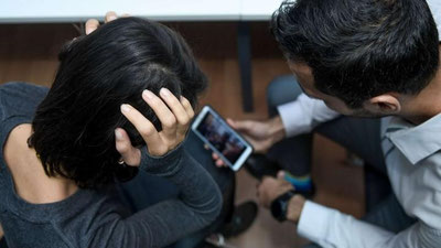 'Nukusda qizlarning suratini tarqatmaslik evaziga pul talab qilgan shaxs ushlandi'ning rasmi