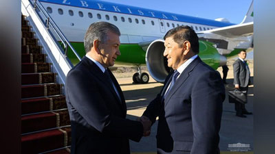 Изрображение 'Шавкат Мирзиёев прибыл в город Чолпон-Ату (фото)'