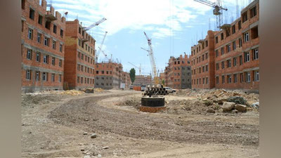 '"Qurilishning keskin ortib ketishi er ostidagi, ko`zga ko`rinmaydigan kommunikasiya tizimining oshishiga olib kelmoqda" – Vazir'ning rasmi