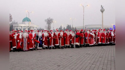 'Andijon markazida 600 ga yaqin Qorbobo yig`ildi (foto)'ning rasmi