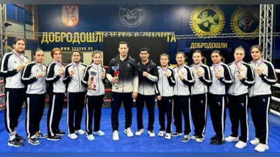 Изрображение 'Все участницы сборной Узбекистана по боксу завоевали награды турнира в Сербии'
