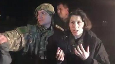 '​Radikallar ukrain deputatiga tuxum irg`itdi (Video)'ning rasmi