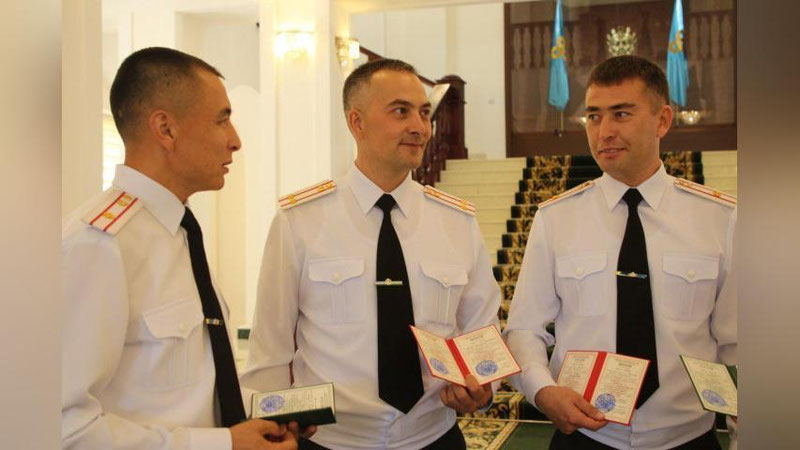 'O`zbekiston Qurolli Kuchlari akademiyasida bitiruv tantanalari bo`lib o`tdi'ning rasmi